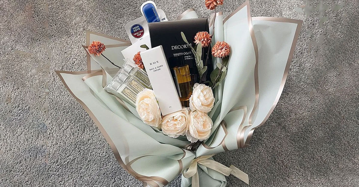 ブーケトスに！人気「コスメブーケ」の作り方｜実際にARCH花嫁が選んだ