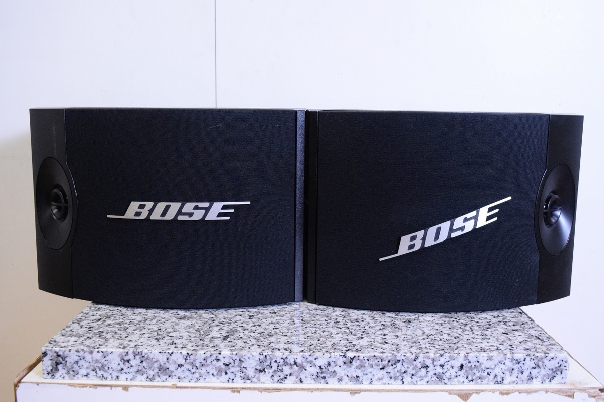 BOSE ボーズ 301V スピーカーペア 天吊りブラケット付き 買取情報
