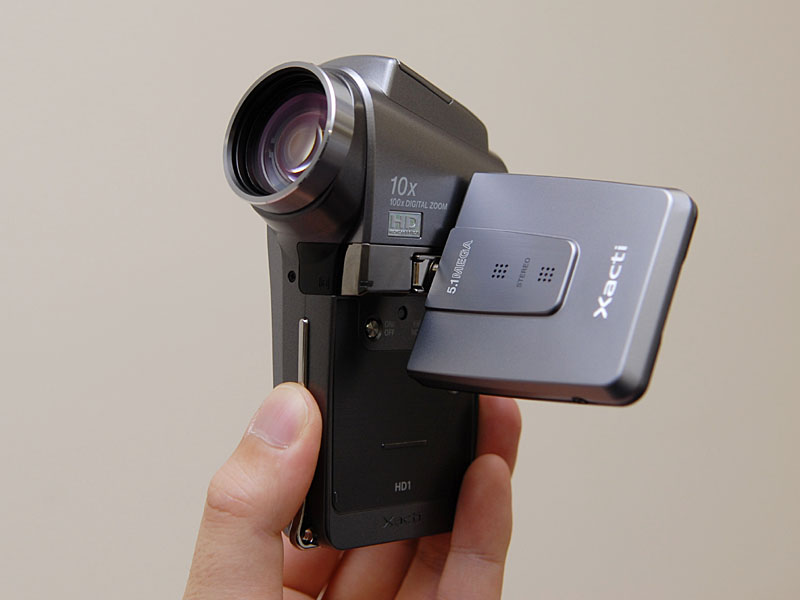 MPEG-4 ビデオカメラ SANYO Xacti ザクティ DMX-CA8 | SANYO