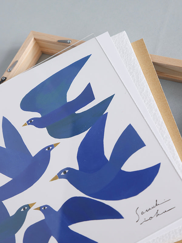 中古】青い抽象画 サイン入り 白フレーム19-338 中古】青い抽象画