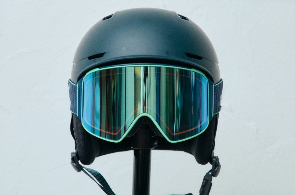 後悔しないために革新的ヘルメット技術「WaveCel」を搭載したAnonを