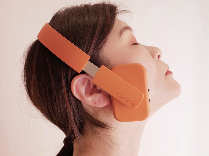 まるでヘッドフォン！コアフィットからEMS美顔器「フェイスプレイヤー