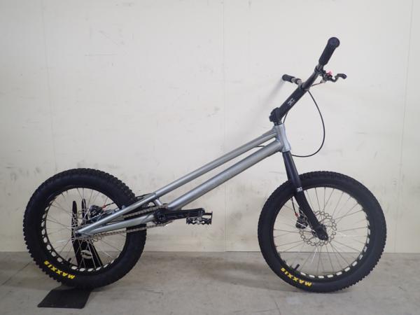 エコー mark 6+トライアル 自転車 20インチ ディスクブレーキ 引取限定