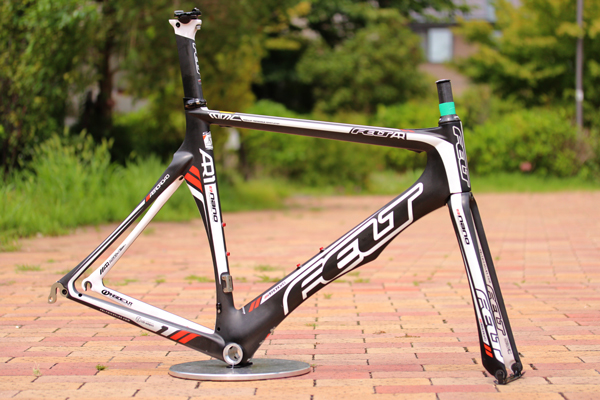 FELT （フェルト） AR1 エアロロードフレームが買取り 委託で入荷