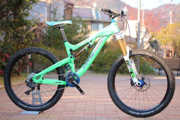 INTENSE（インテンス）のオールマウンテン TRACER 2 が入荷しました