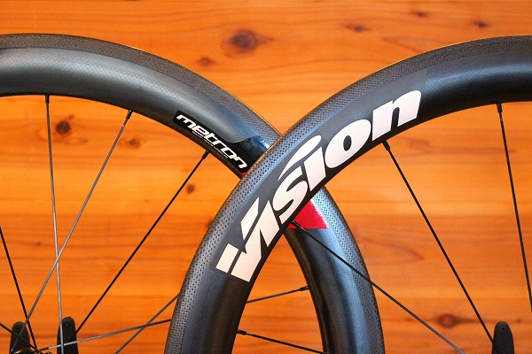 コスパ抜群のカーボンクリンチャーホイール VISION METRON 55SLが入荷