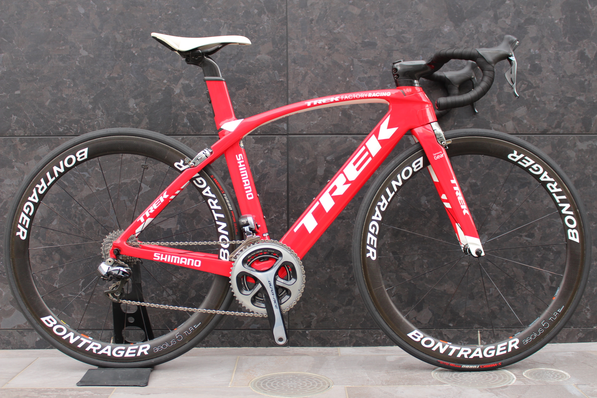 トレック TREK マドン MADONE 9 2017年 ロードバイク 買取入荷 【福岡店】