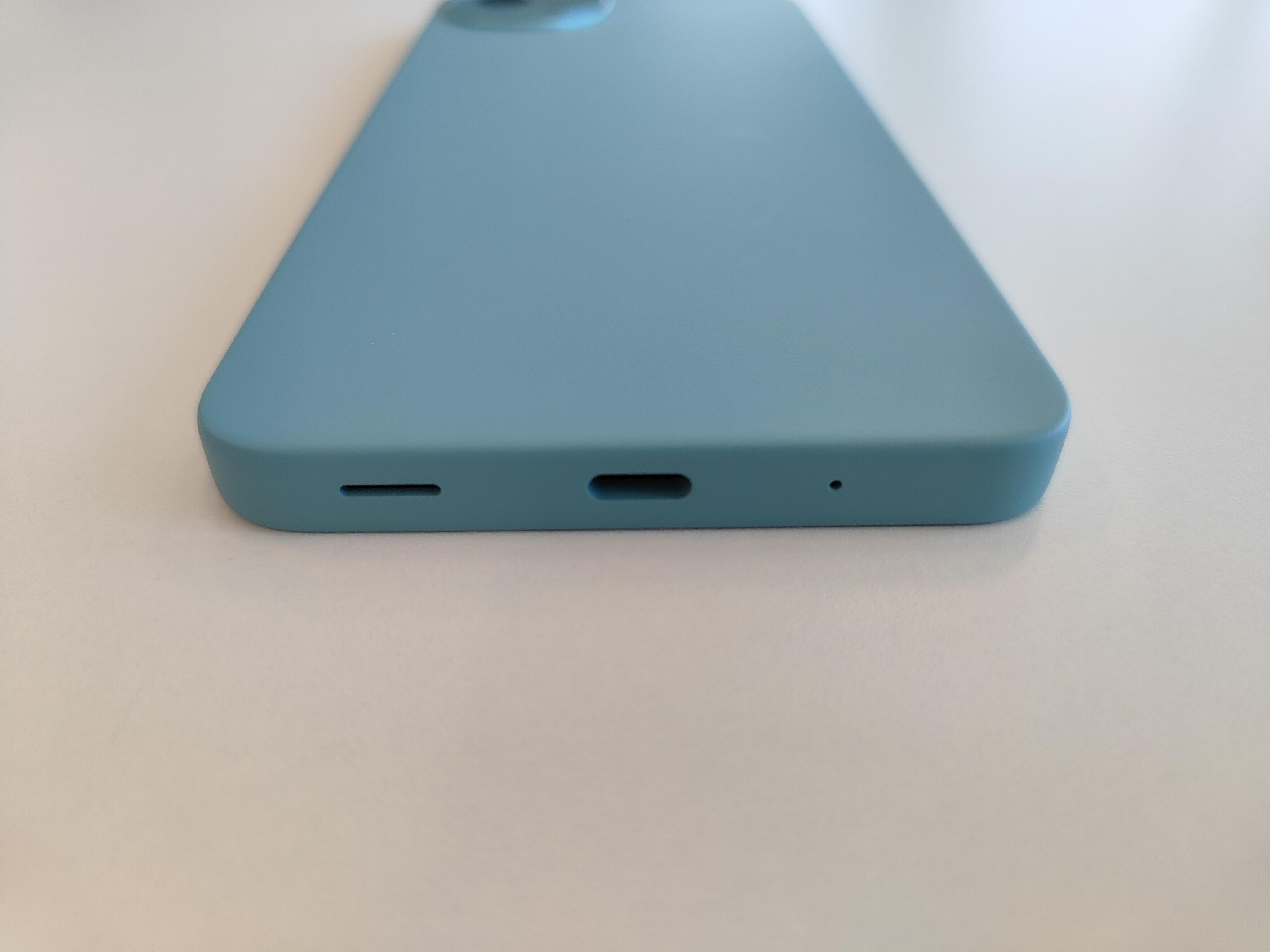 AQUOS wish5」実機レビュー！MIL規格の頑丈ボディと5,010万画素カメラ