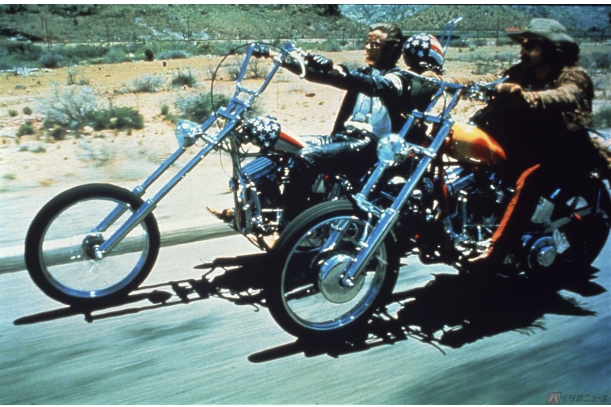 バイク映画と言えばコレ！ 自由を駆ける野生馬『イージー・ライダー