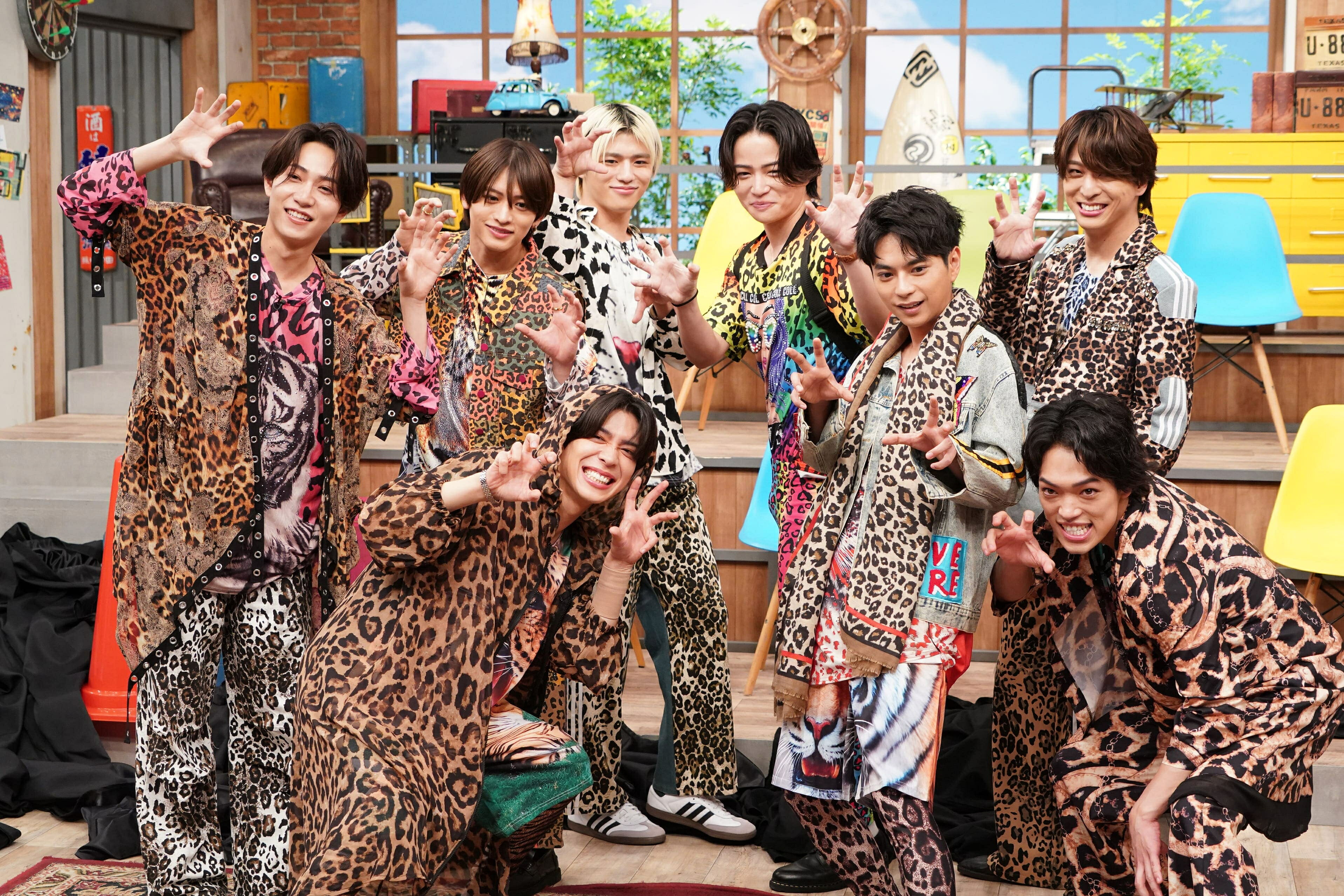 timeleszが全身ヒョウ柄に！ 命懸け＆泥まみれの地方ロケにも挑戦 - 推し楽