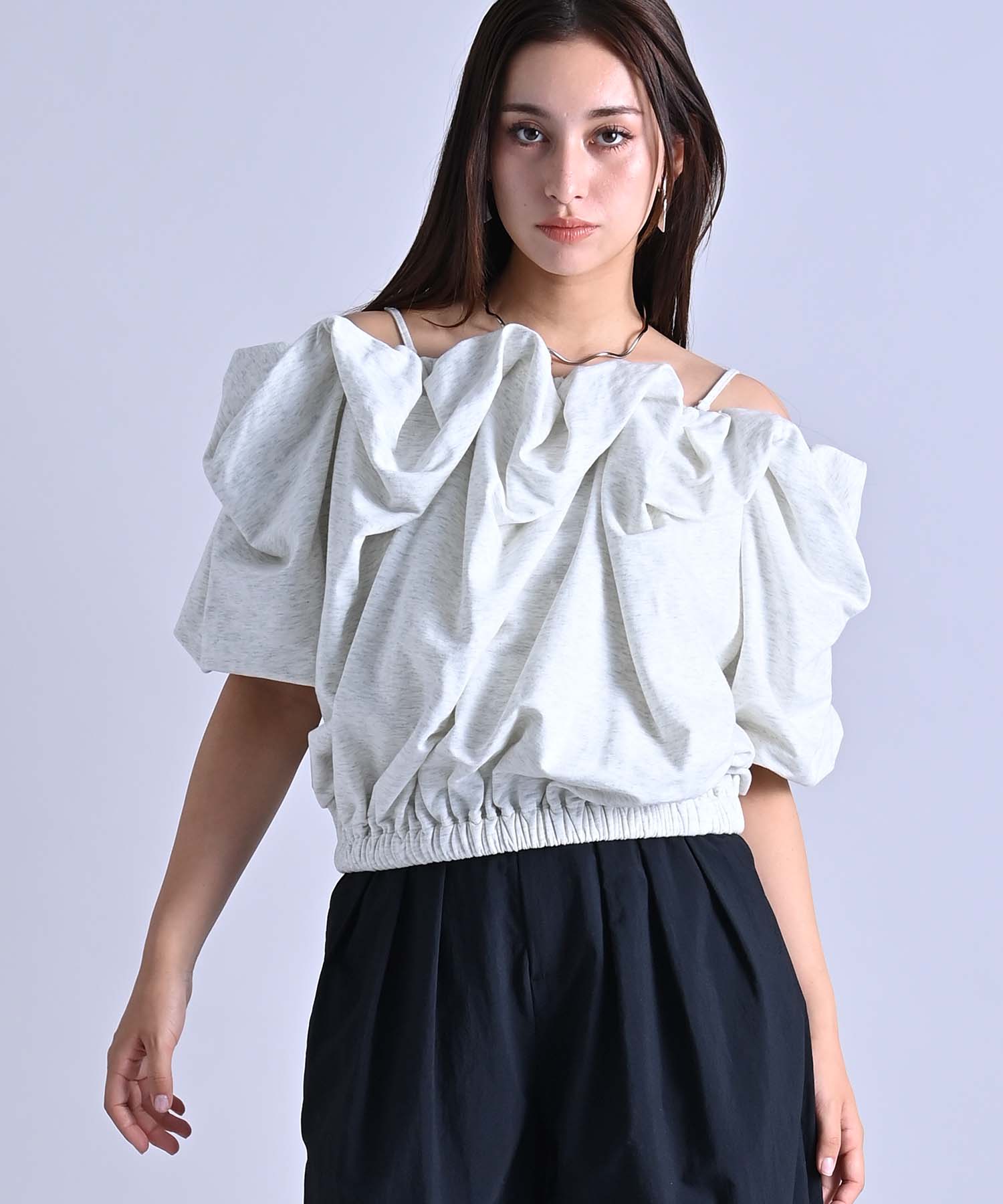 ショート丈2WAYオフショルトップス シャツ・ブラウス RAW FUDGE