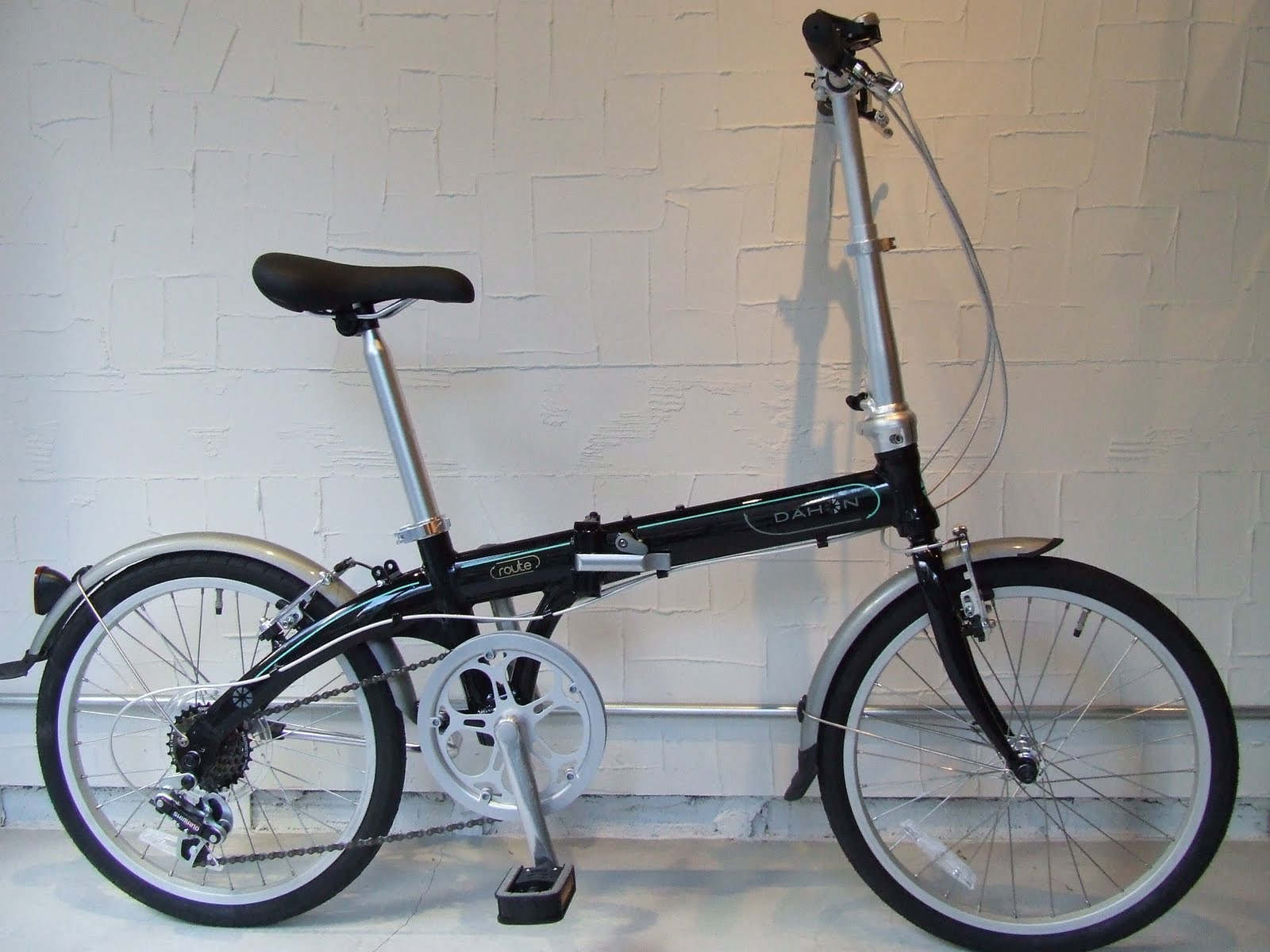 引取に来れる方限定:東京都荒川区] DAHON route ダホン ルート 引取に