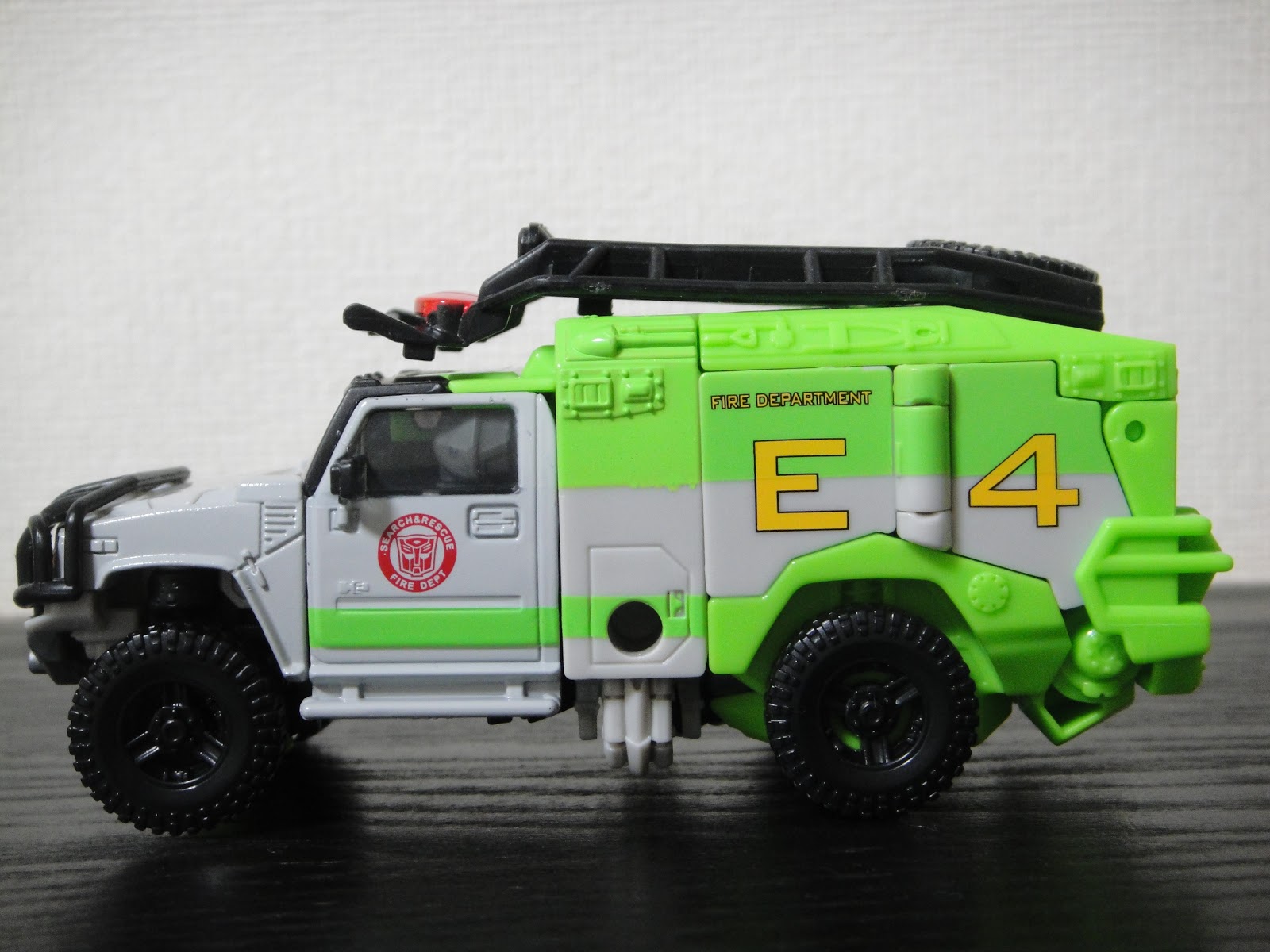 ラチェット（スタジオシリーズ）SS-14 Transformers Studio Series Ratchet