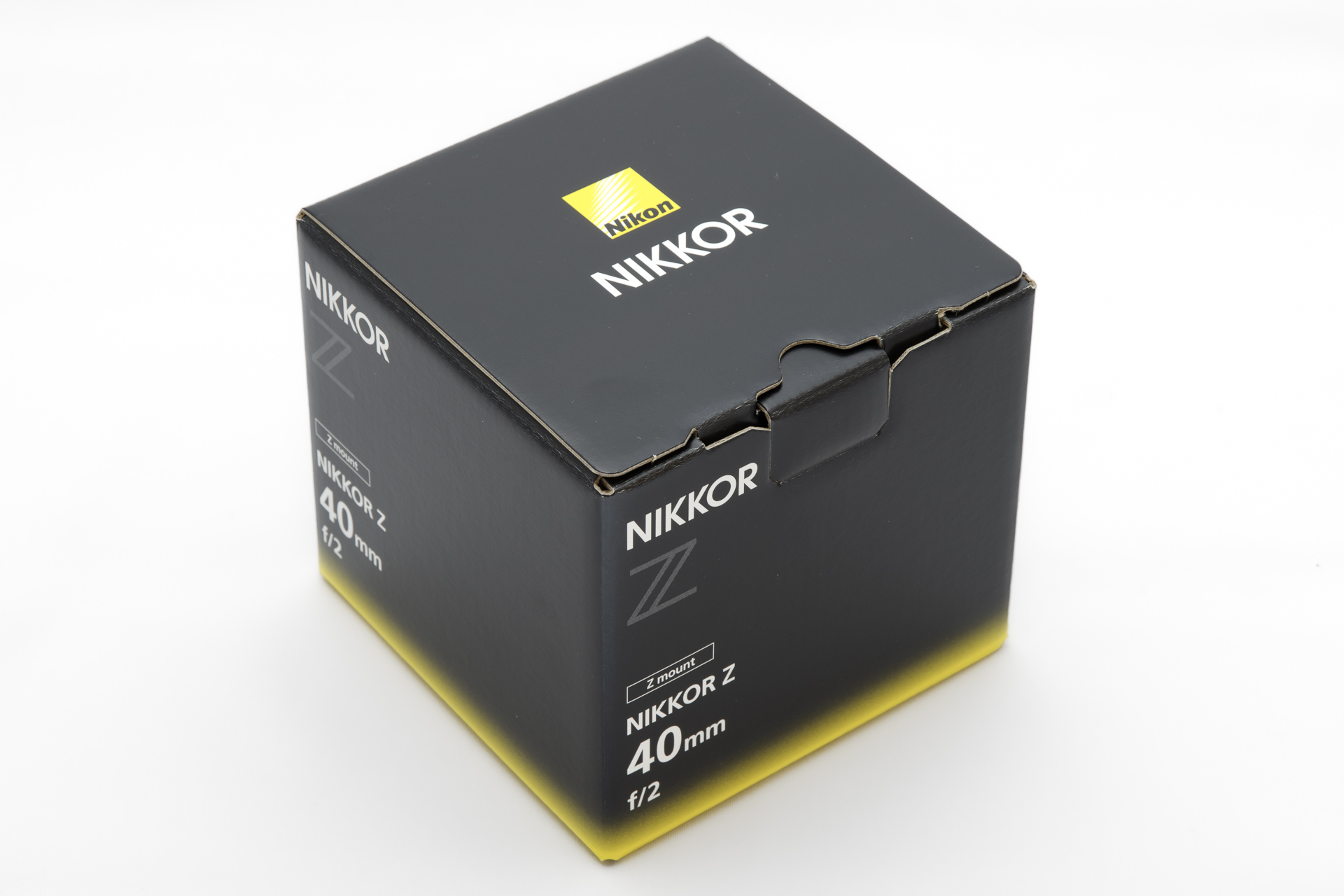 Zマウントの廉価版単焦点レンズ NIKKOR Z 40mm f/2 を手に入れた – 酔