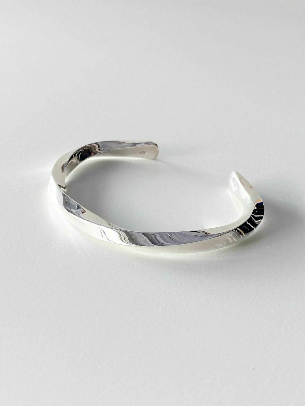 ループバングル | ブルーナボインオンラインストア