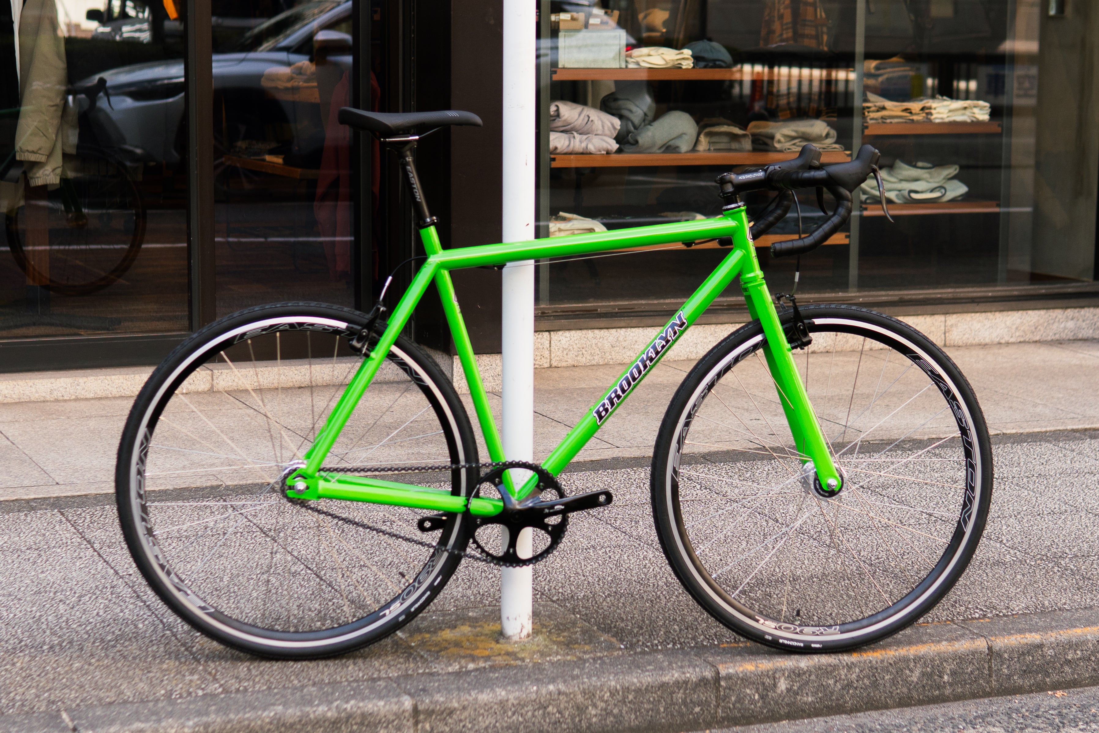 NYメッセンジャー気取りの通勤スタイル。 | ブローチャーズ - BROTURES