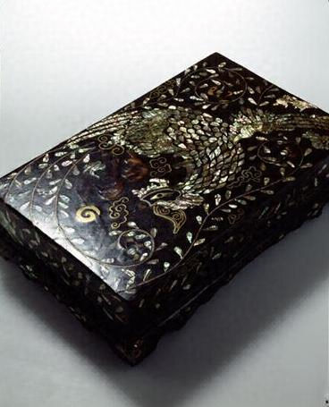 鳳凰螺鈿文箱 文化遺産オンライン
