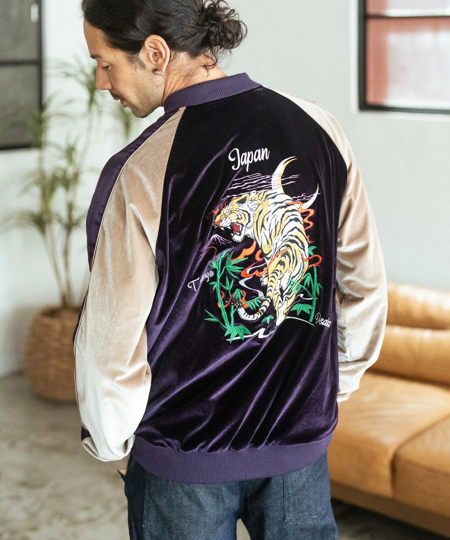 50%OFF【CAMBIO(カンビオ)】Tiger Embroidered Velour Souvenir Jacket