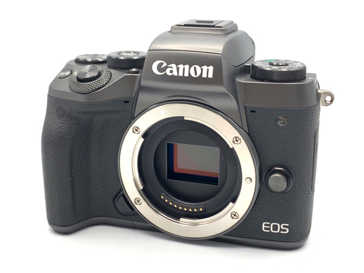 EOS M5 鮮やかに広がる特別な光の記憶 - 魅惑の中望遠