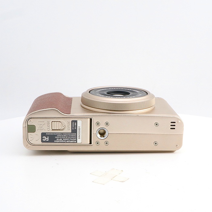 中古】(フジフイルム) FUJIFILM XF10 シャンパンゴールド｜ナニワ