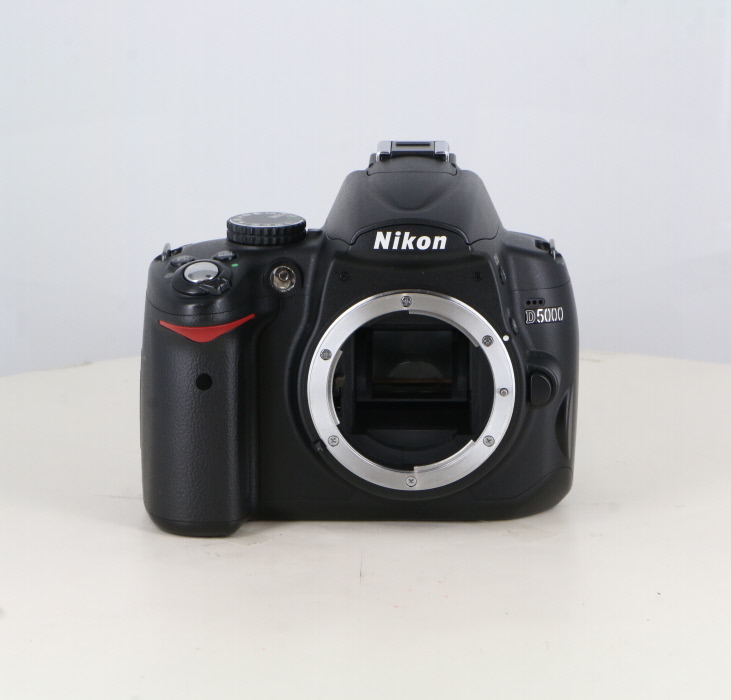 中古】(ニコン) Nikon D5000 ボデイ｜ナニワグループオンライン