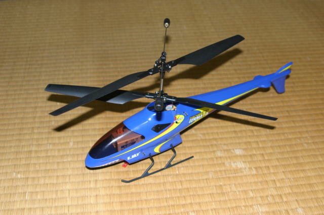 LAMA V4 E－SKY ラジコンヘリ！