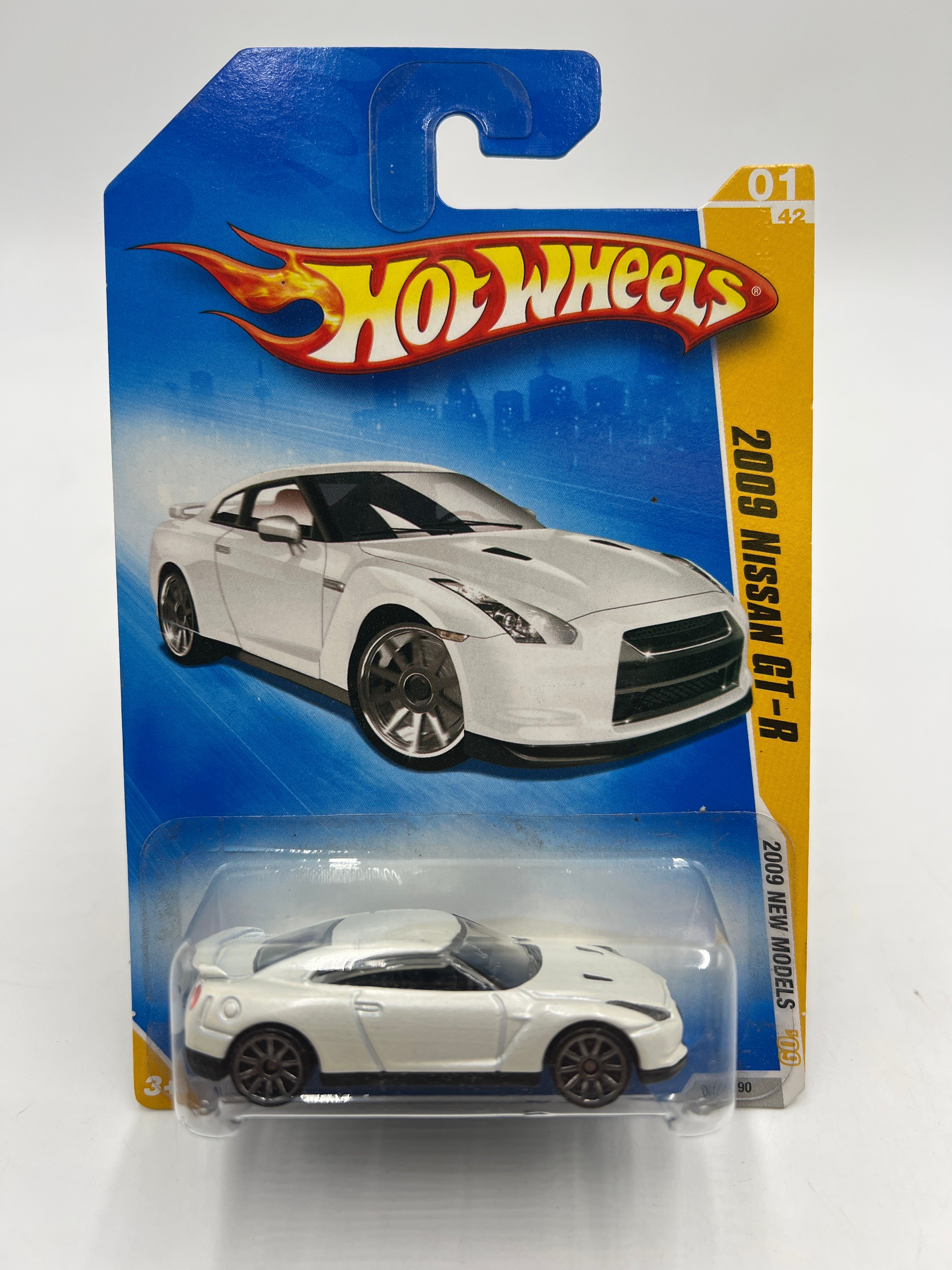 2009 Hot Wheels New Models #001 2009 Nissan GT-R White HTF Smoked