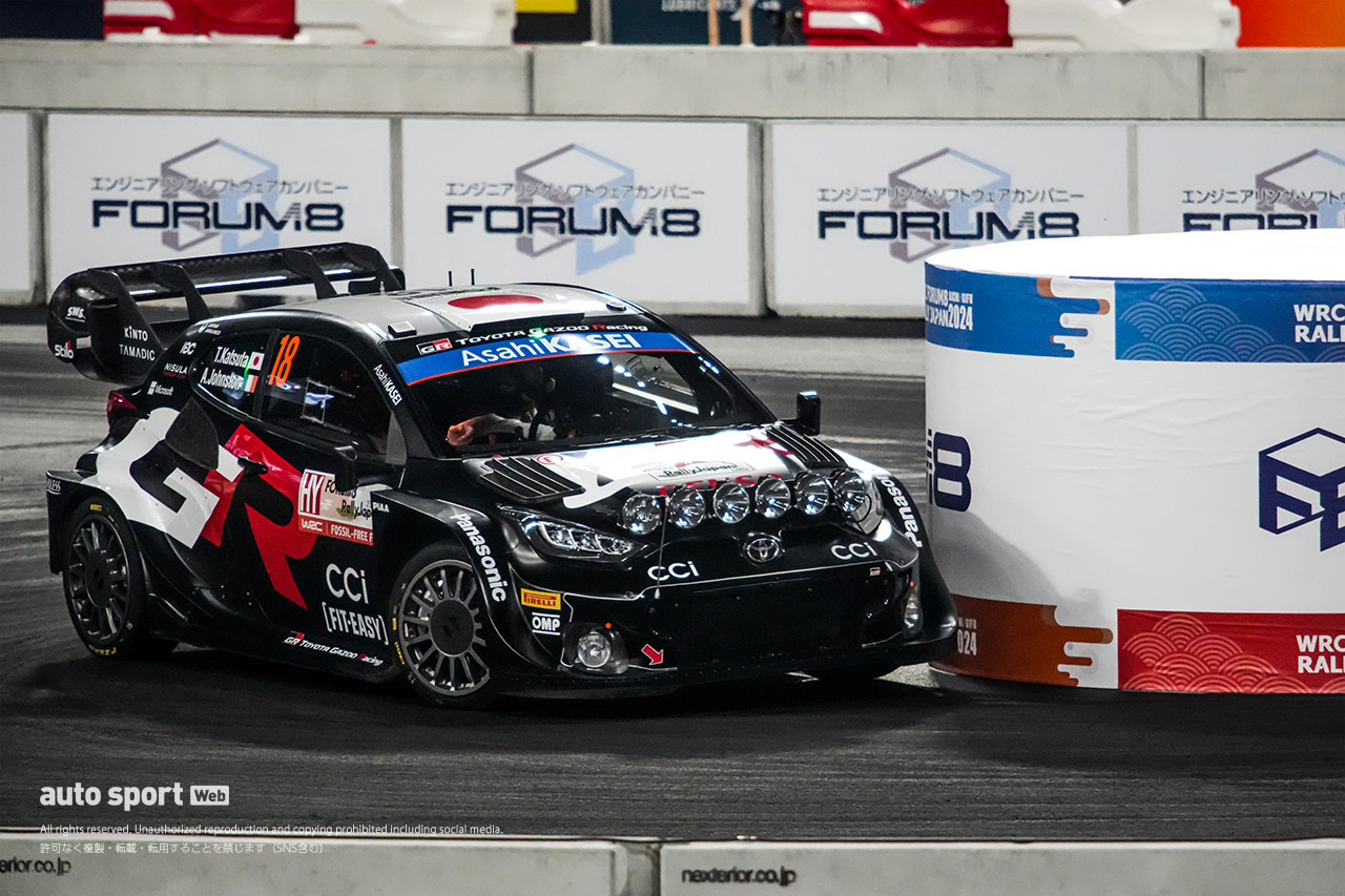 ラリージャパン2024が開幕。勝田貴元が新レイアウトのスタジアム