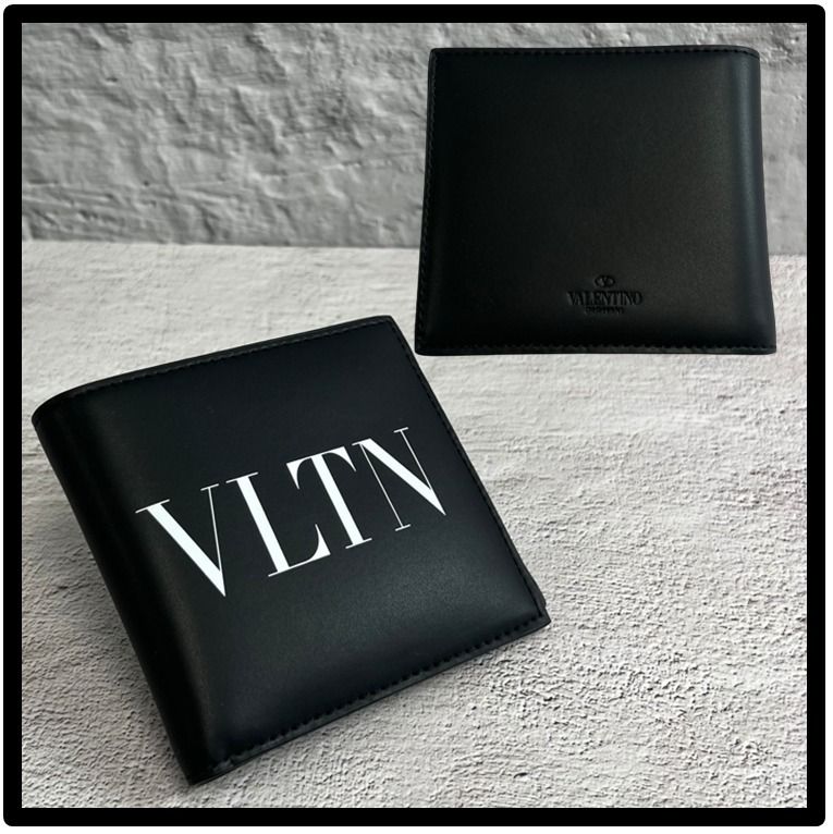 ☆関税込☆VALENTINO☆ヴァレンティノ 二つ折り財布☆正規品