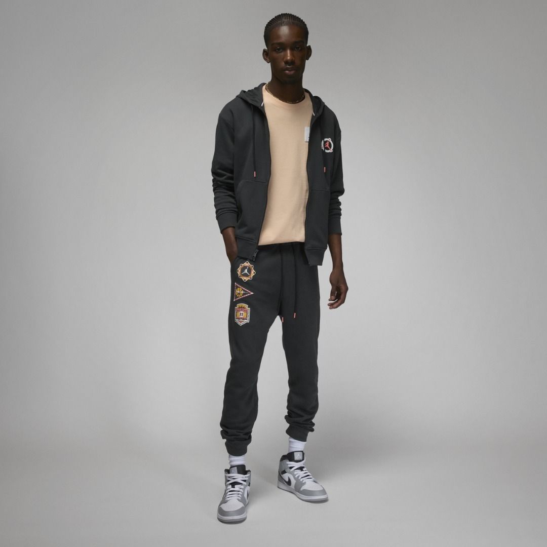 新品 ジョーダン フライトMVPセットアップ М 黒パーカー スウェット