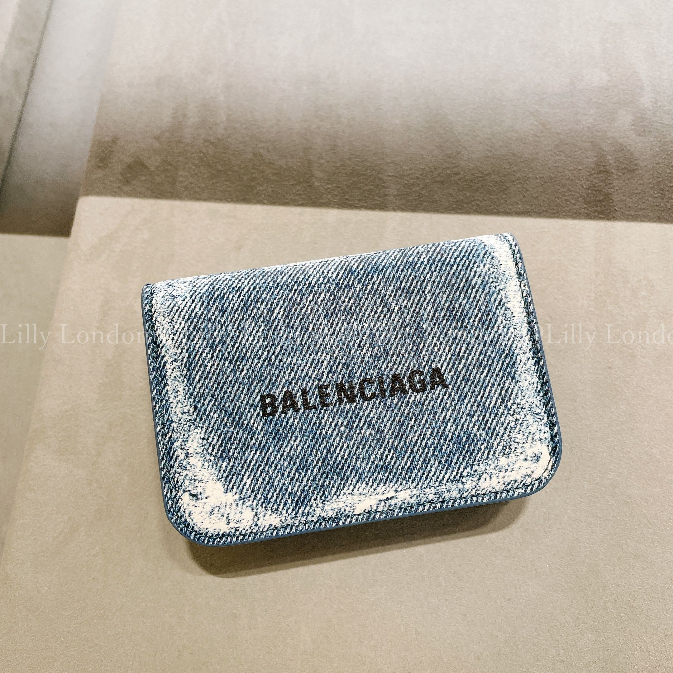 新作】バレンシアガ BALENCIAGA ミニウォレット 三つ折り財布