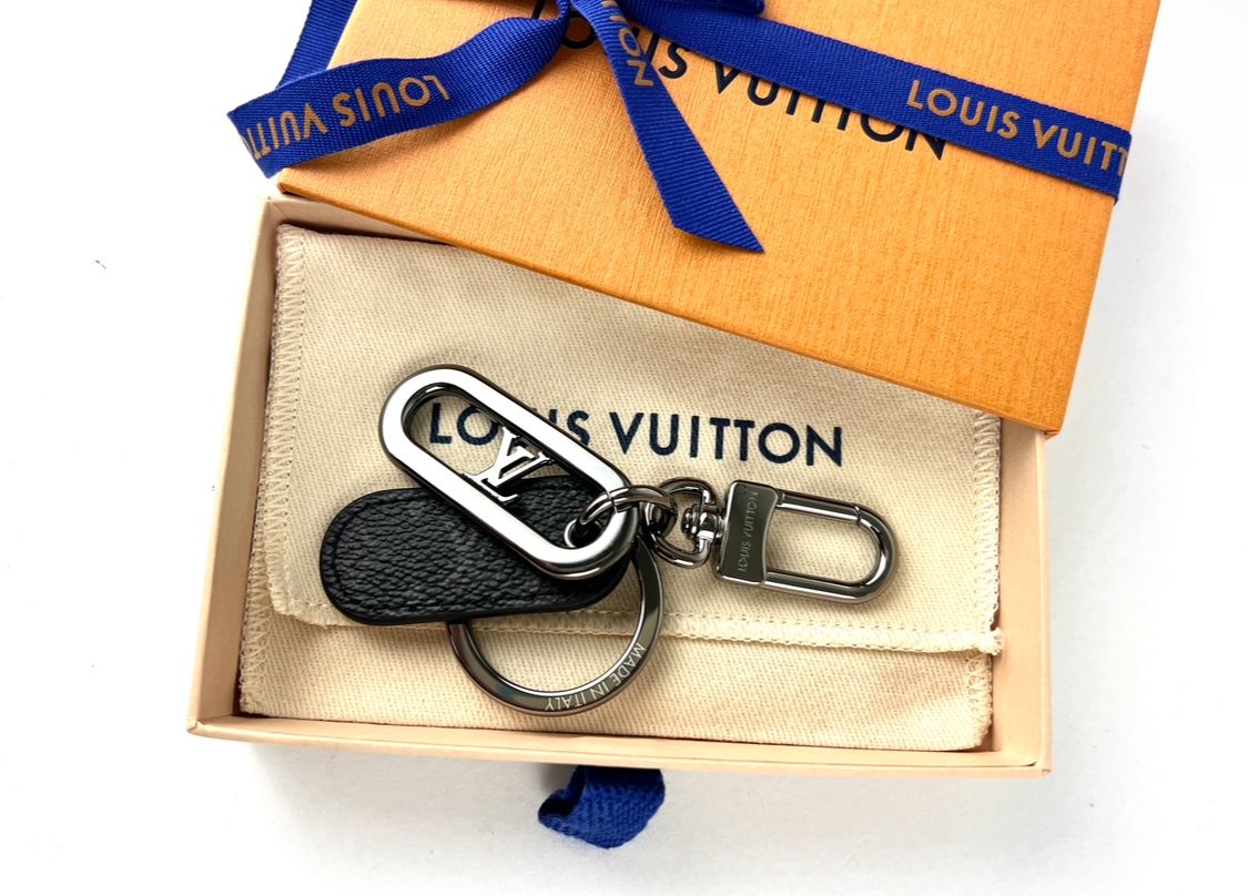 すぐ届く 国内発 ルイヴィトン キーホルダー キーリング (Louis