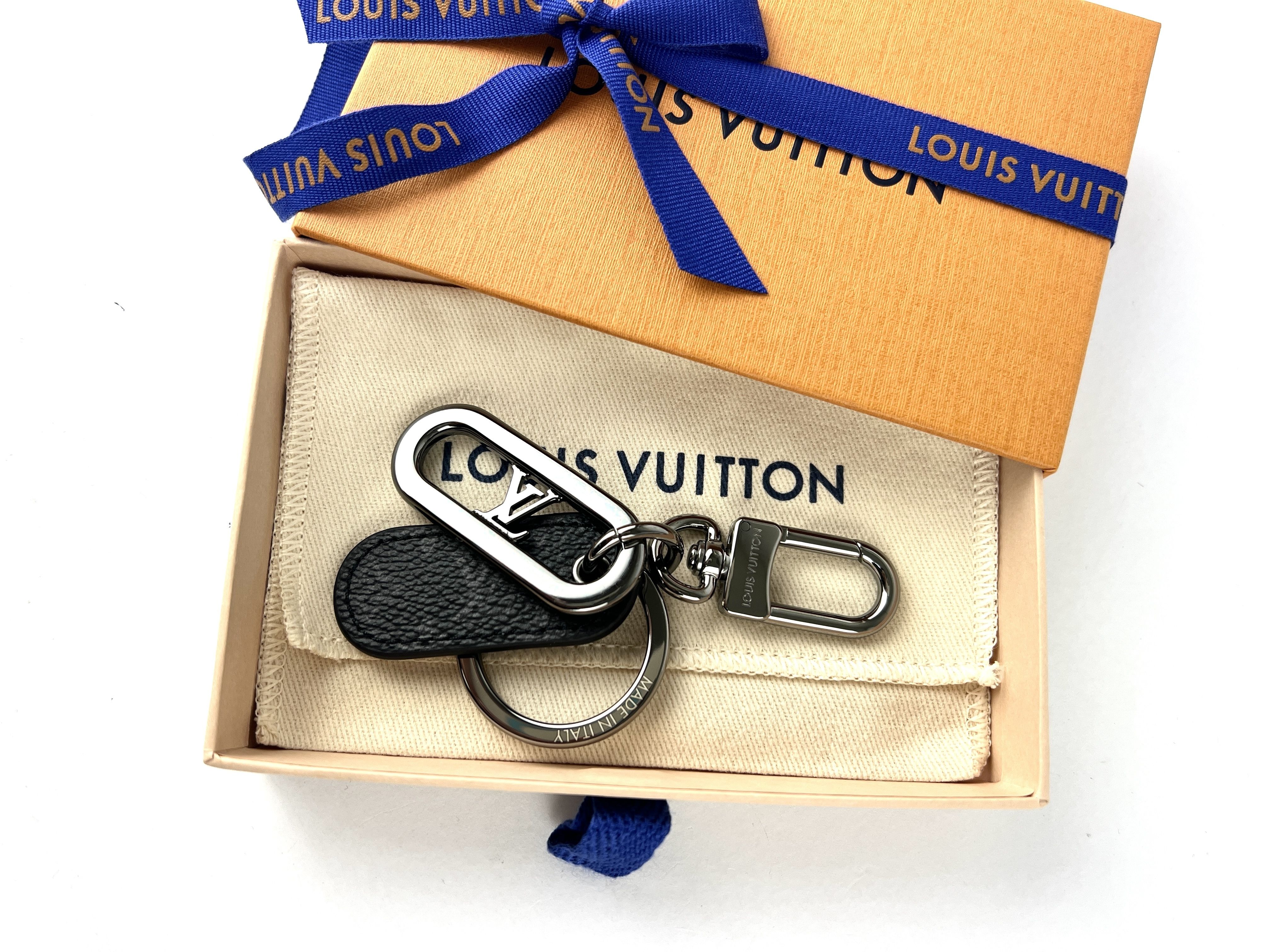 すぐ届く 国内発 ルイヴィトン キーホルダー キーリング (Louis