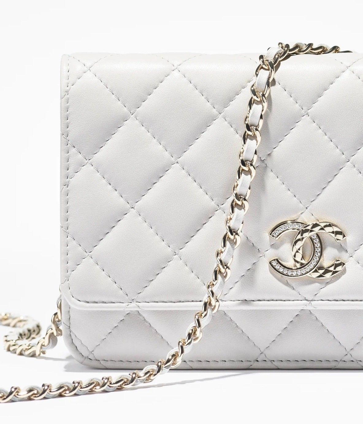 25C【これ一つでお出かけも♪】CHANEL チェーンウォレット (CHANEL