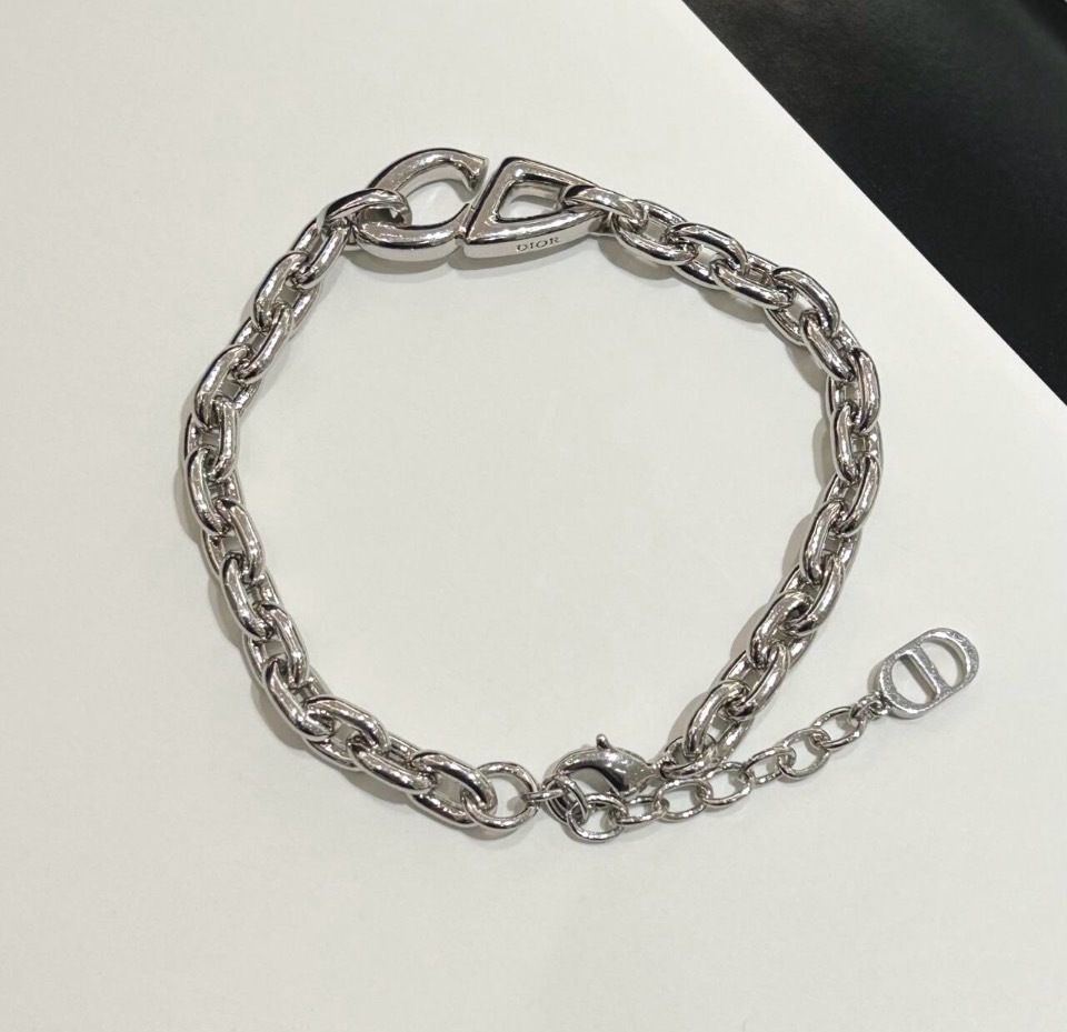 シルバーがカッコいい♪】DIOR チェーンブレスレット (Dior