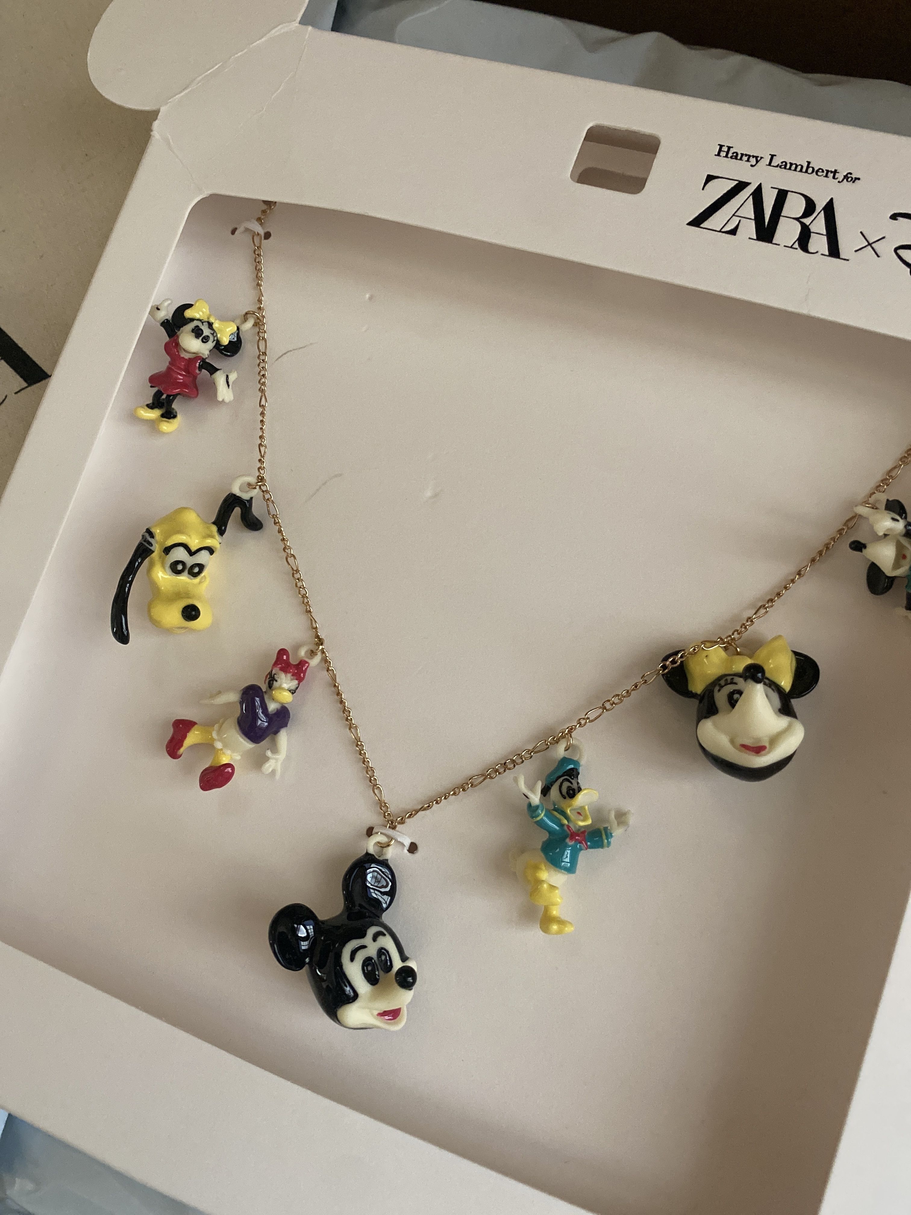 ZARA】チャームネックレス HARRY LAMBERT FOR ZARA X DISNEY (ZARA
