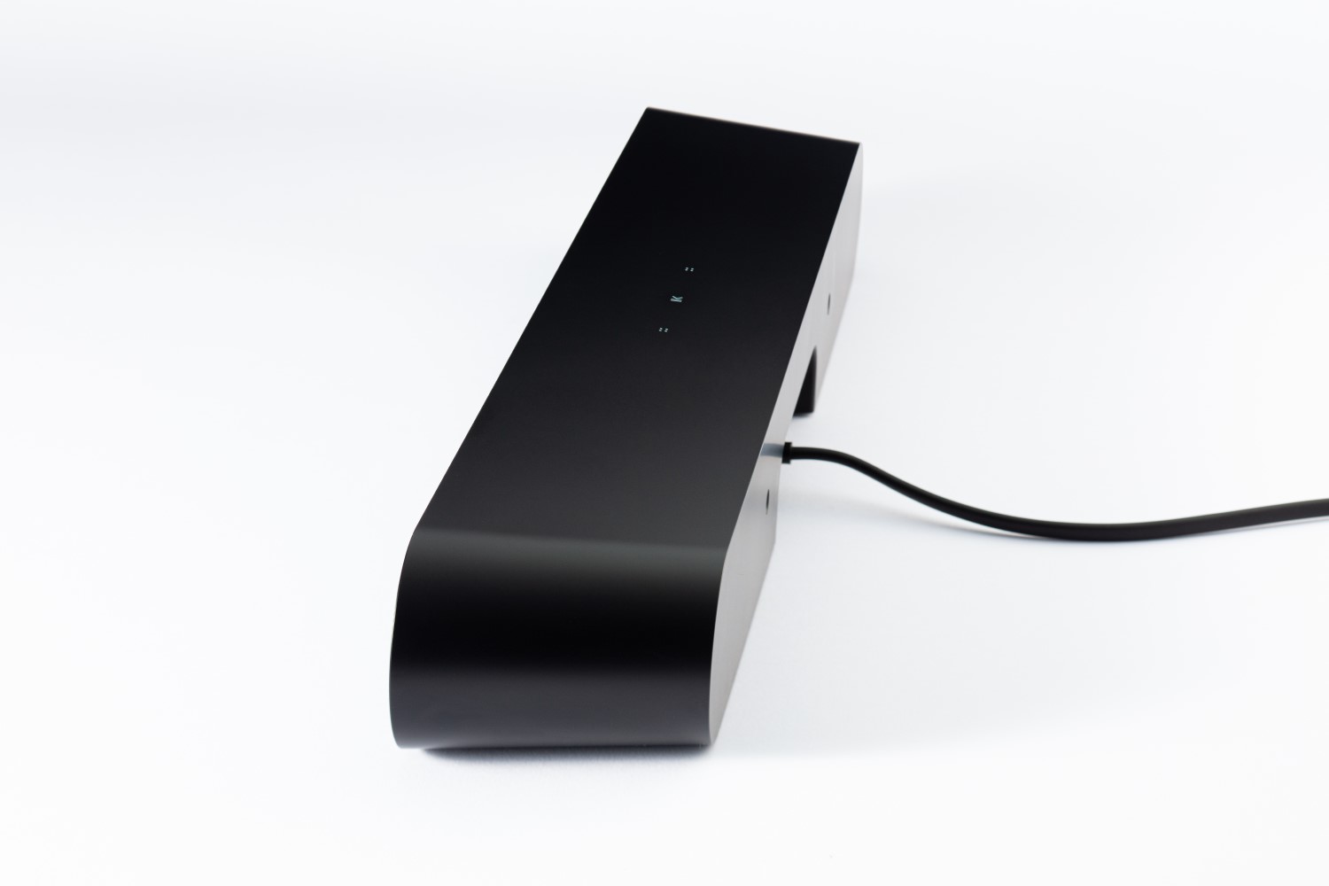 テレビにつなぐサウンドバー「Sonos Ray」、音の迫力はいかほどか