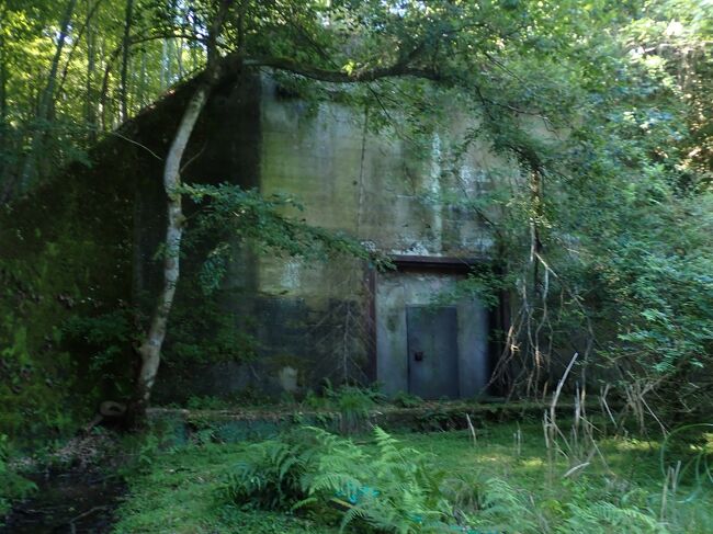 23年夏 北陸ツーリング 旧海軍第三火薬廠 覆土式弾薬庫「二重倉庫」と