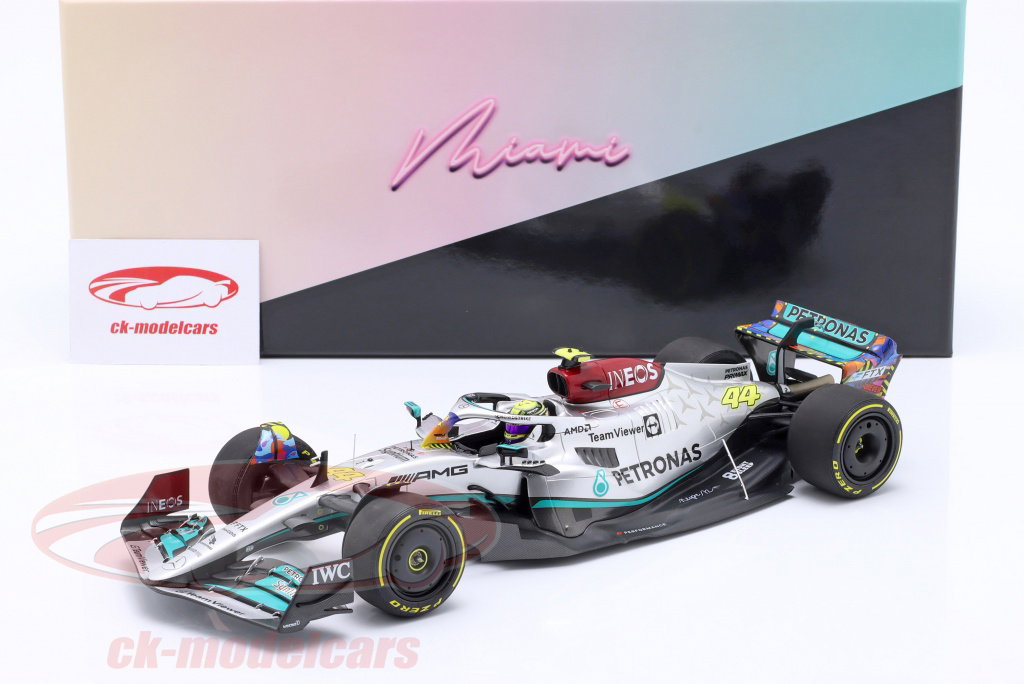 Minichamps 1:18 Lewis Hamilton Mercedes-AMG F1 W13 #44 6th Miami