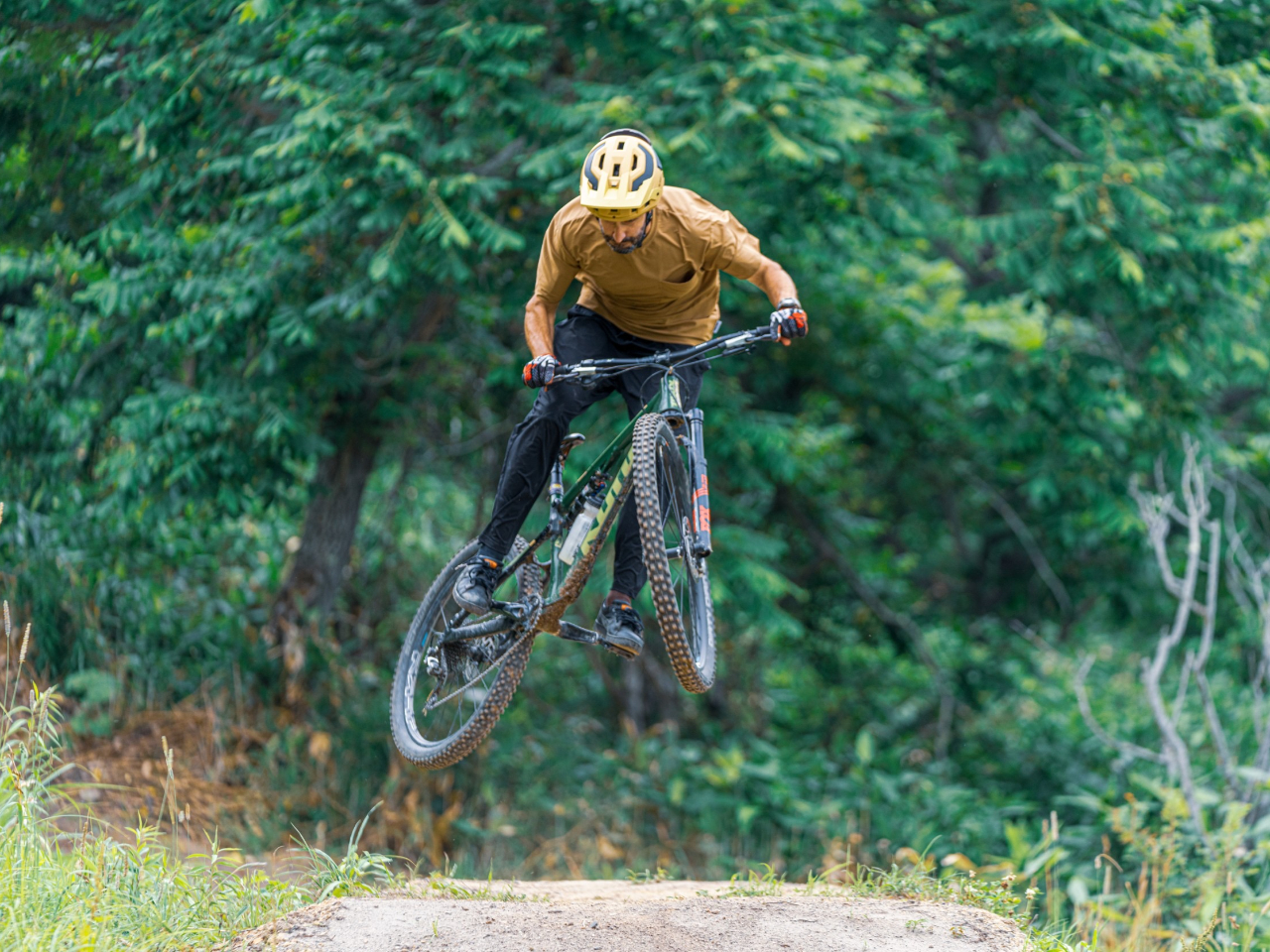 北海道札幌市】マウンテンバイク：ガイディングツアー(プチレッスン