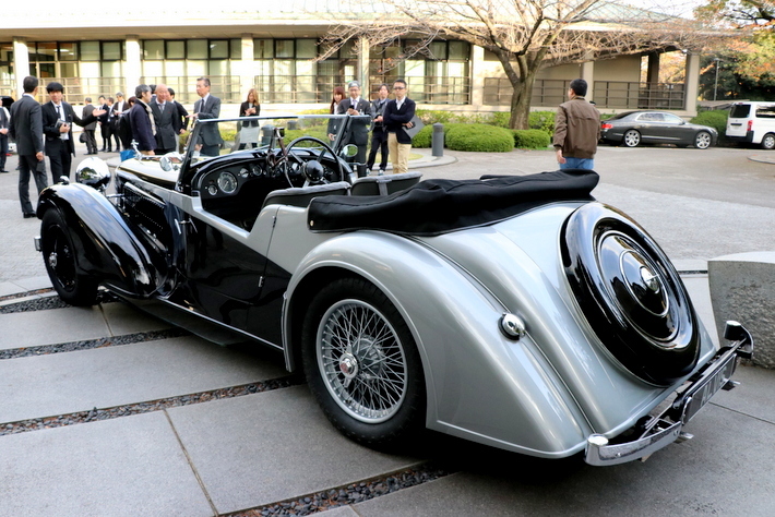 英国高級車メーカー「アルヴィス」日本市場導入発表会 | 時空を越えて