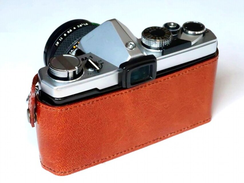 オリンパス OM-1,OM-2用 カメラケース 本革 ブラウン #125 | iichi