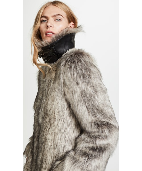 HELMUT LANG（ヘルムートラング）の「Helmut Lang Faux Fur Wolf
