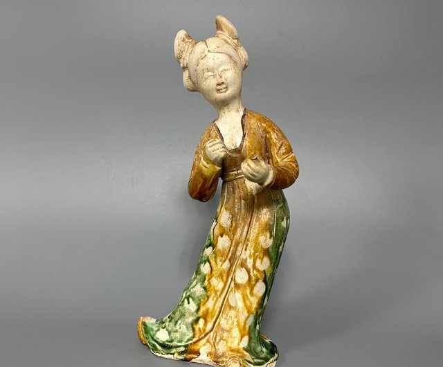 送料無料】台湾 唐三彩貴婦人の置物 コレクター - Pinkoi