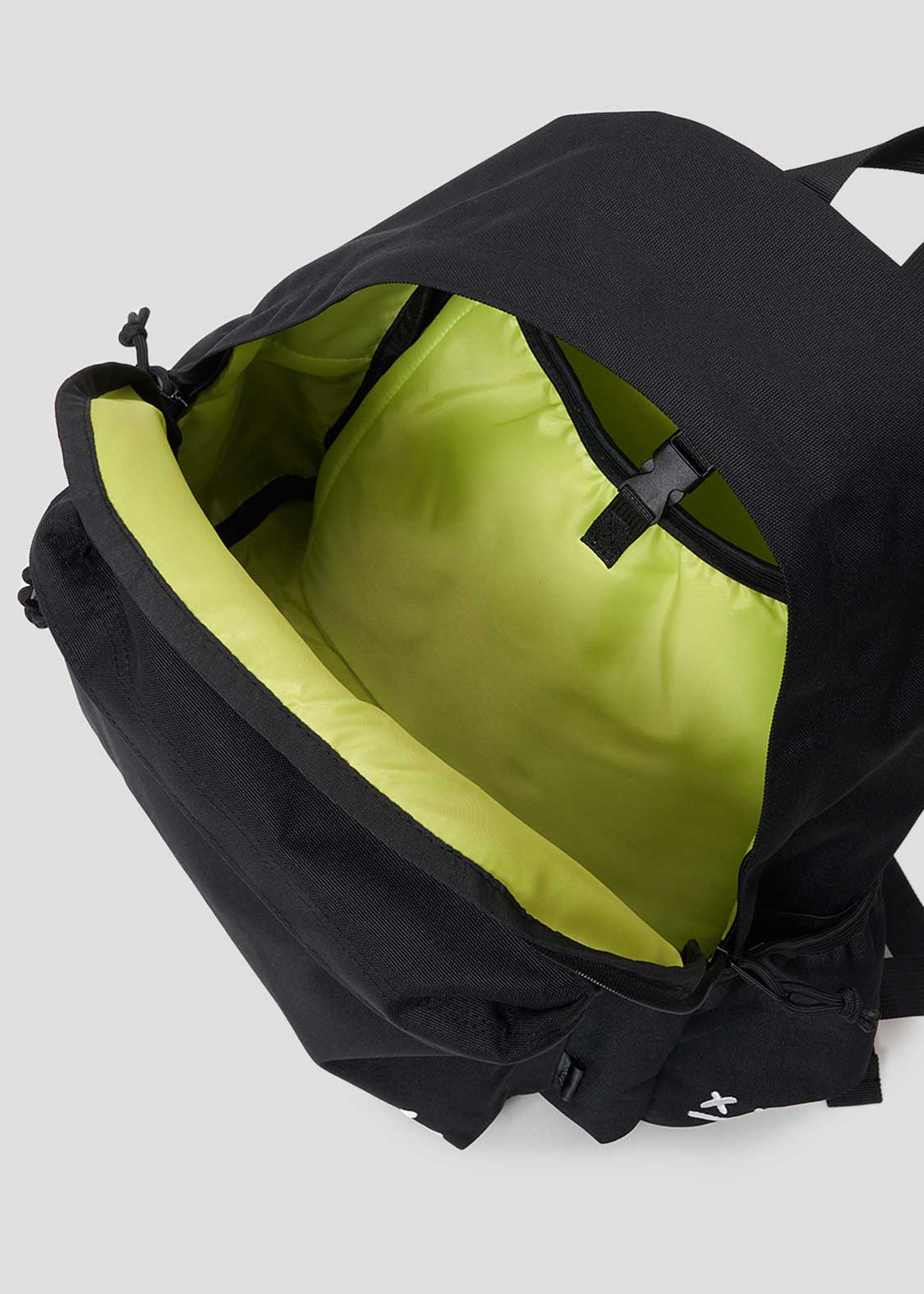 ビューティフルシャドーズーム｜バックパック｜ユニセックス｜グラニフ