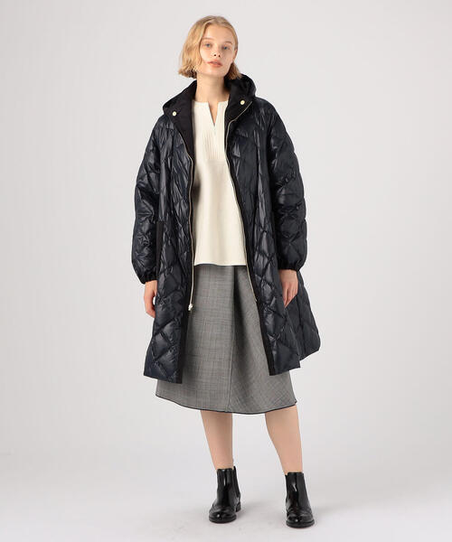 TOMORROWLAND （トゥモローランド）の「リナイロン フーデッドダウン