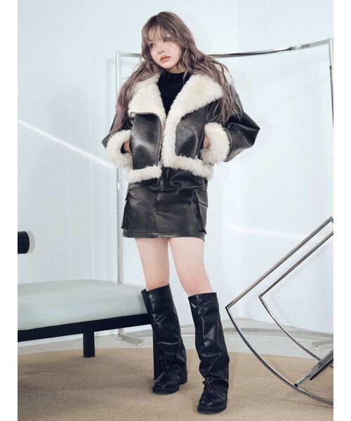 MURUA（ムルーア）の「ヴィンテージライクショートフェイクムートン