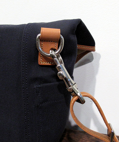 PORTER（ポーター）の「PORTER MAGNUM SHOULDER BAG MEDIUM<B印