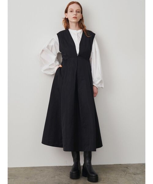 ELENDEEK（エレンディーク）の「ドロップショルダージャンパースカート