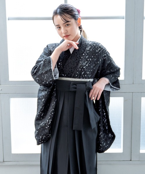 レース生地が優美なレディース袴4点セット （着物・襦袢・下帯・袴